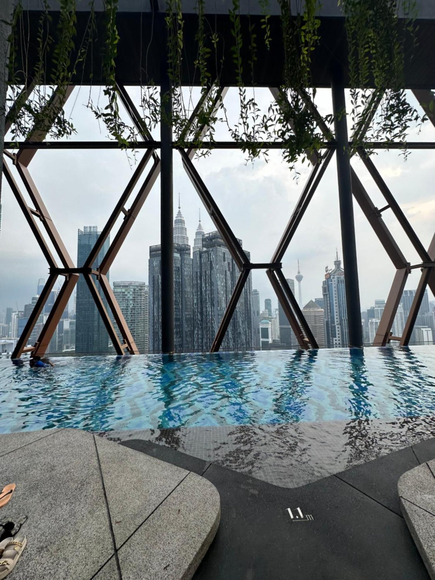 Skyline Homes By Scarletz Suites Klcc Kuala Lumpur Exterior foto