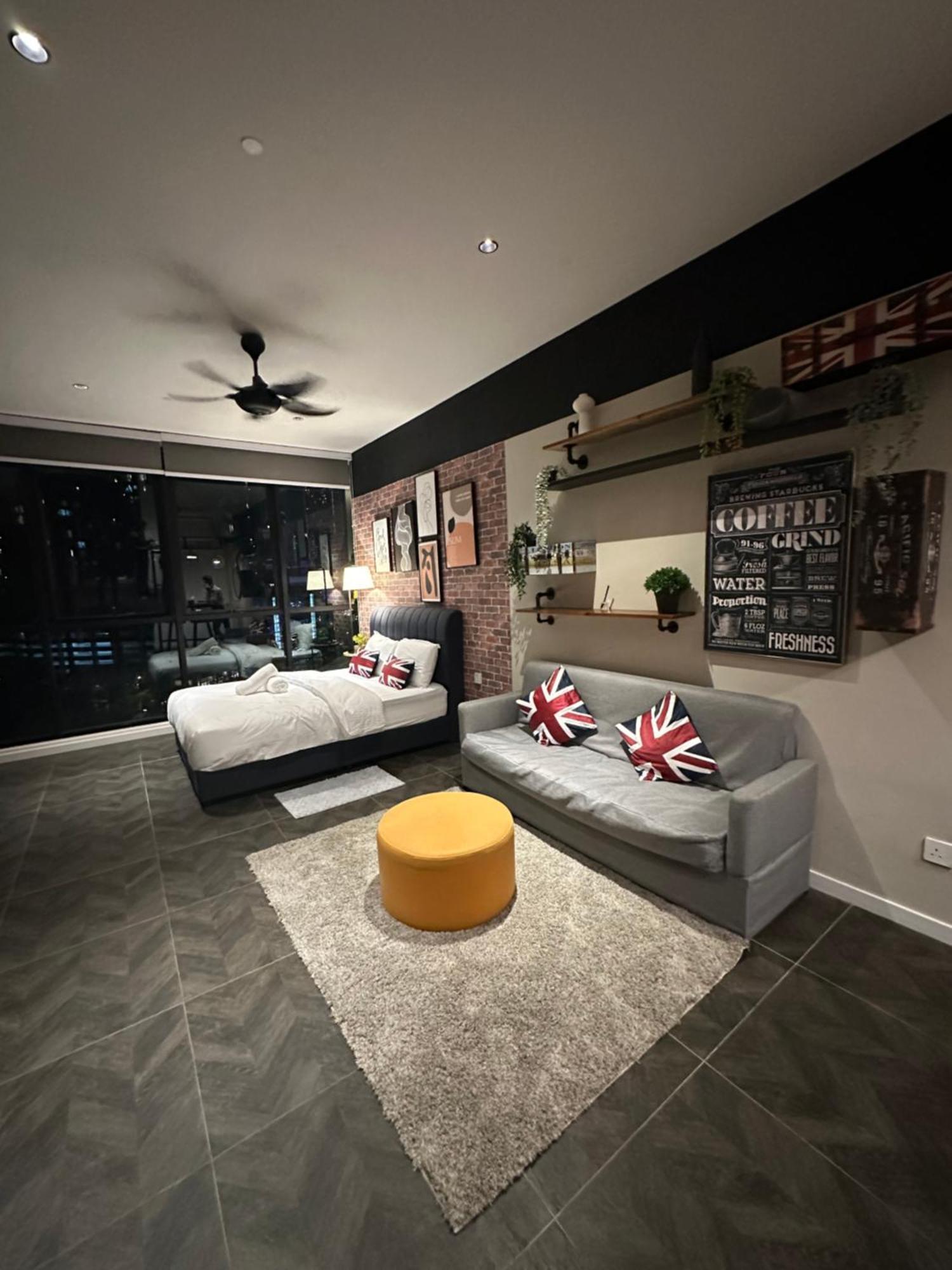 Skyline Homes By Scarletz Suites Klcc Kuala Lumpur Exterior foto